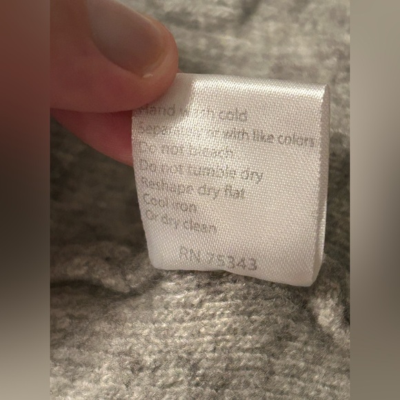 Bendetta B Soft Gray Wool Blend Sweater - Picture 8 of 11